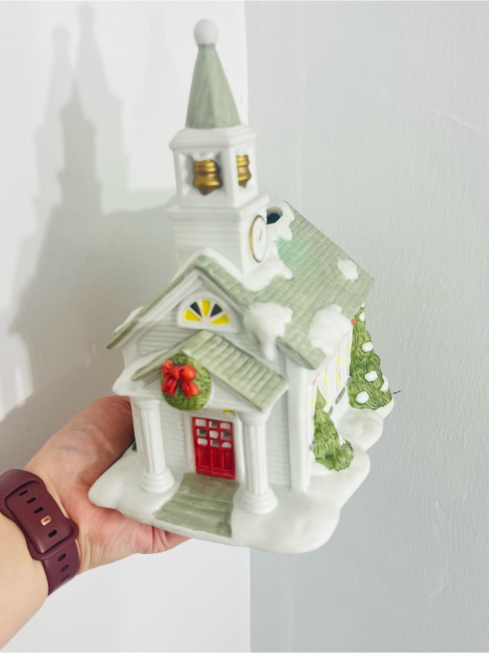 PartyLite The Church Ceramic Tealight Candle Holder Christmas White Green Red